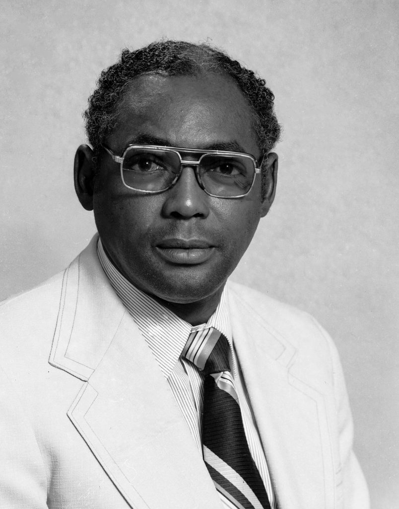 1988-1989 Hon. JAG Smith (JLP) (1980-1989) Minister of Labour and Public Service) NOTE: Minister of Employment – 1985